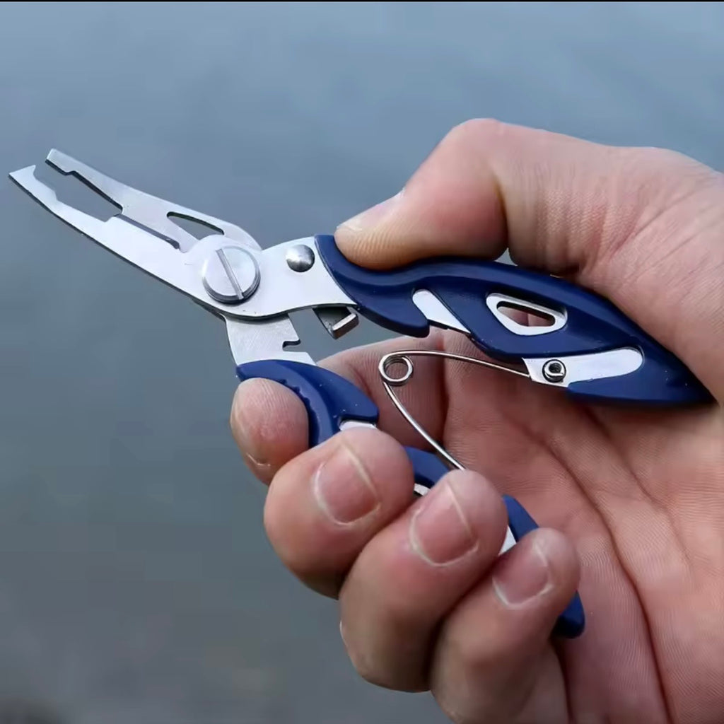 Multifunction Stainless
Steel Fishing Pliers with Coiled
Lanyard